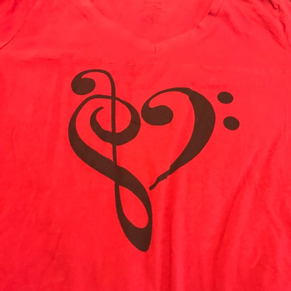 Torrid red short sleeve v-neck t-shirt with music note heart (3X) - Picture 8 of 12